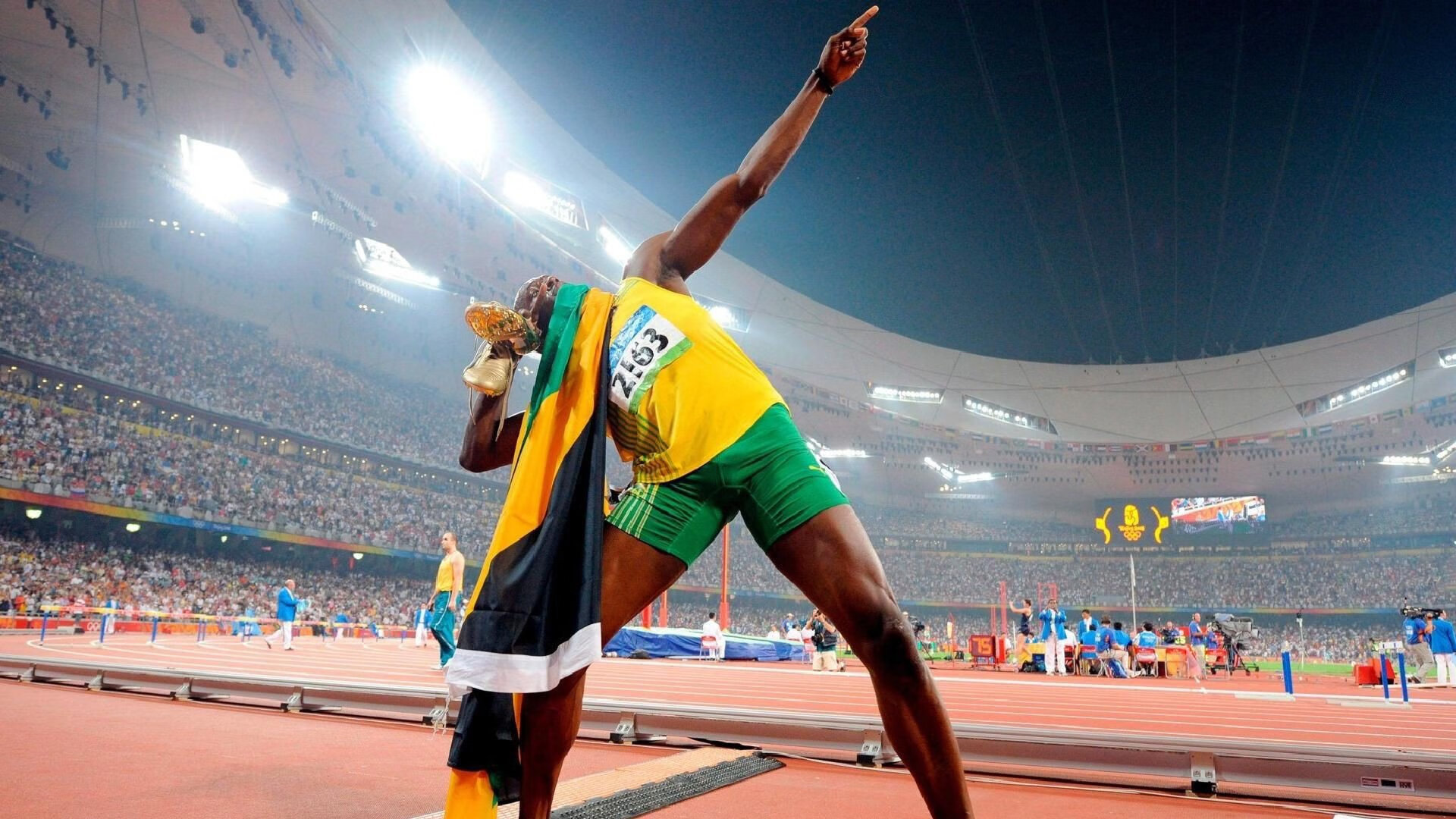 中国小将蝶泳惊艳世锦赛,破亚洲纪录夺金创历史