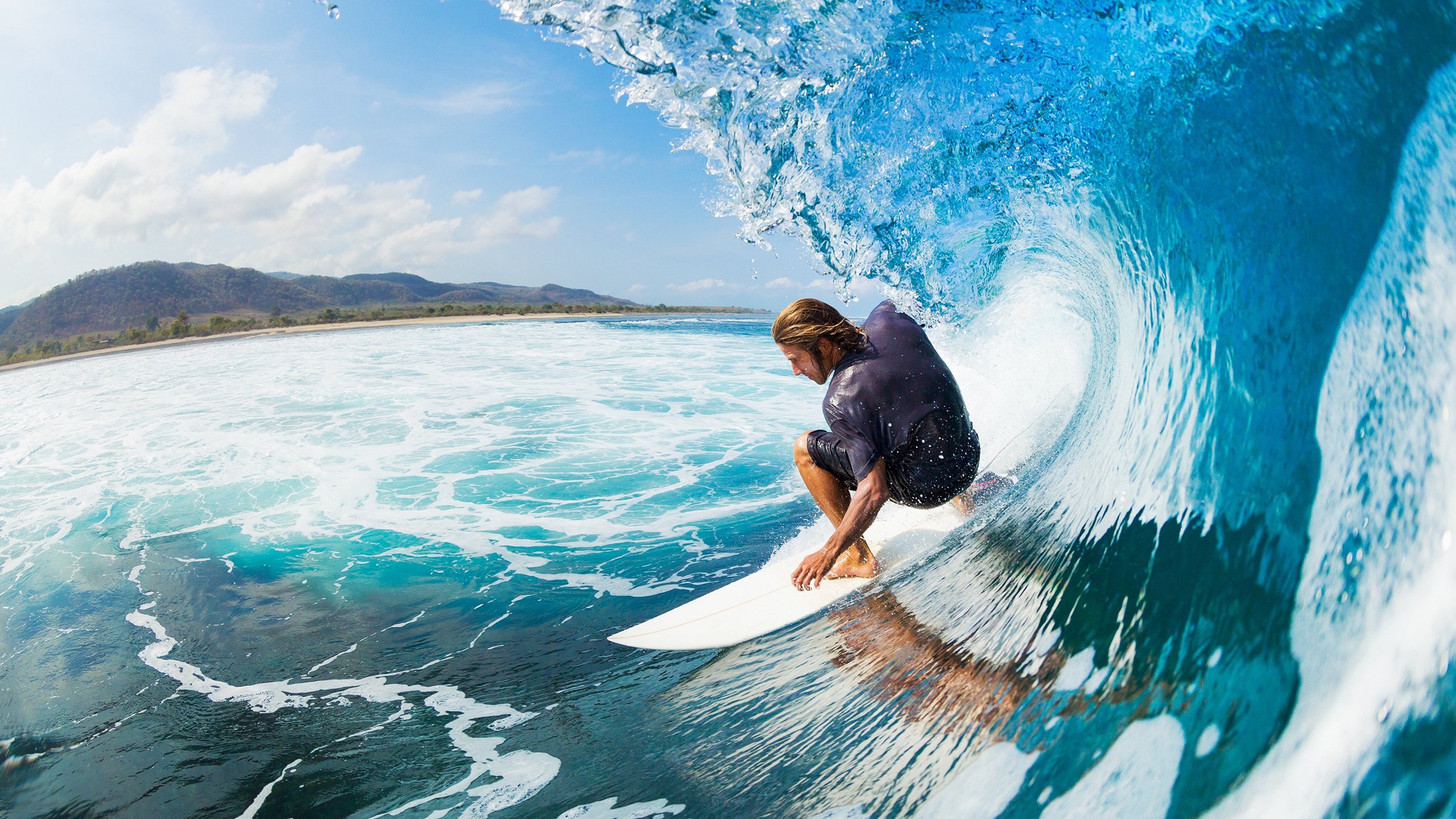 天才新星上演帽子戏法,助球队逆转夺冠